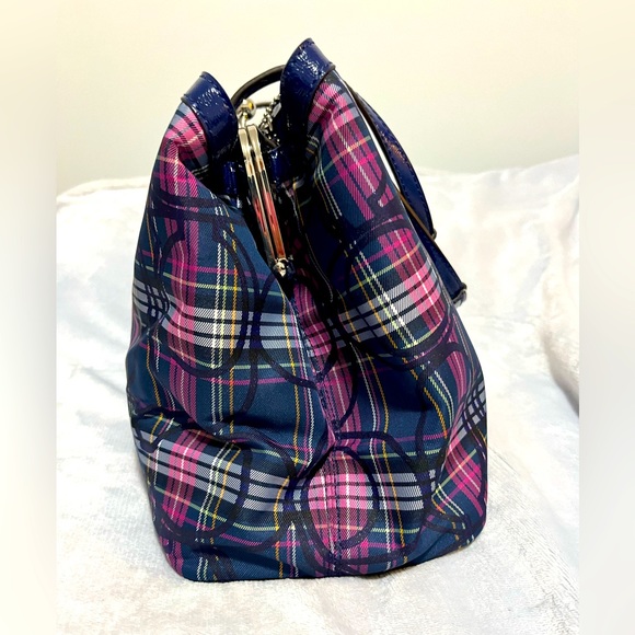 Plaid coach print shoulder bag - Picture 4 of 11